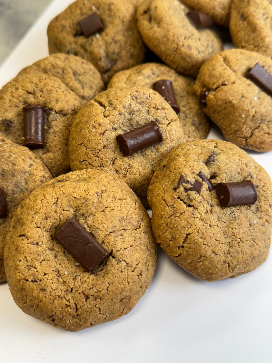 PB Chunk Cookies - Pure Bakes by Danielle