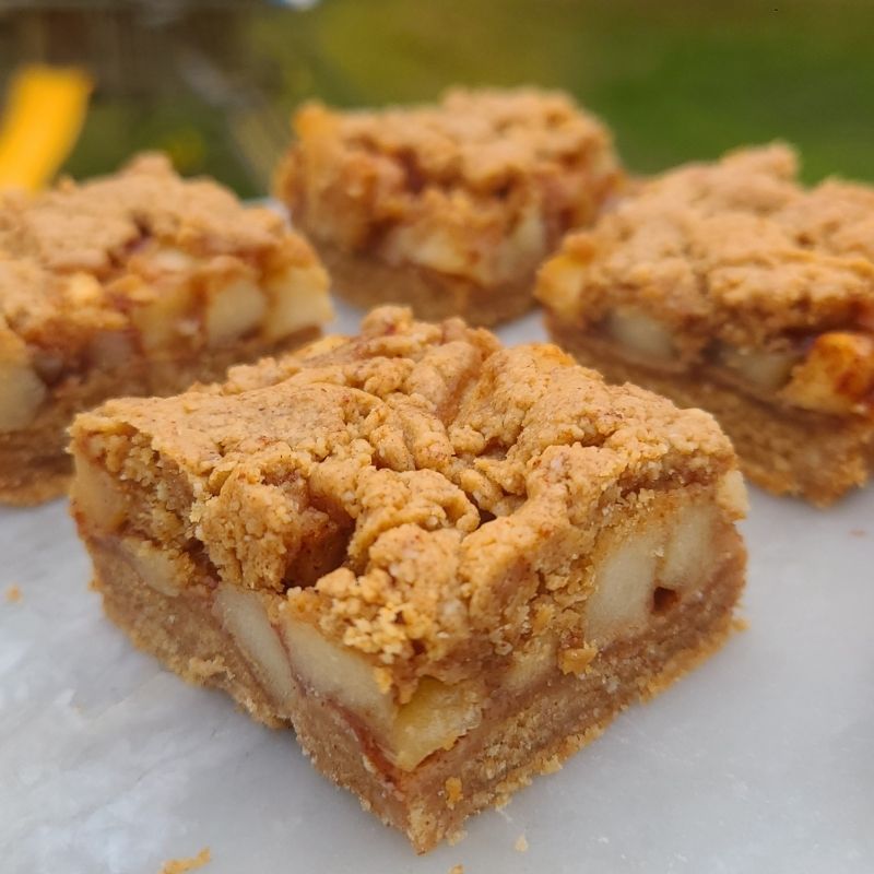Apple Pie Bars - Pure Bakes by Danielle